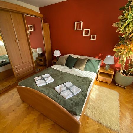 Przytulny Dom Pod Jabloniami Przy Targach Kielce Villa Dış mekan fotoğraf