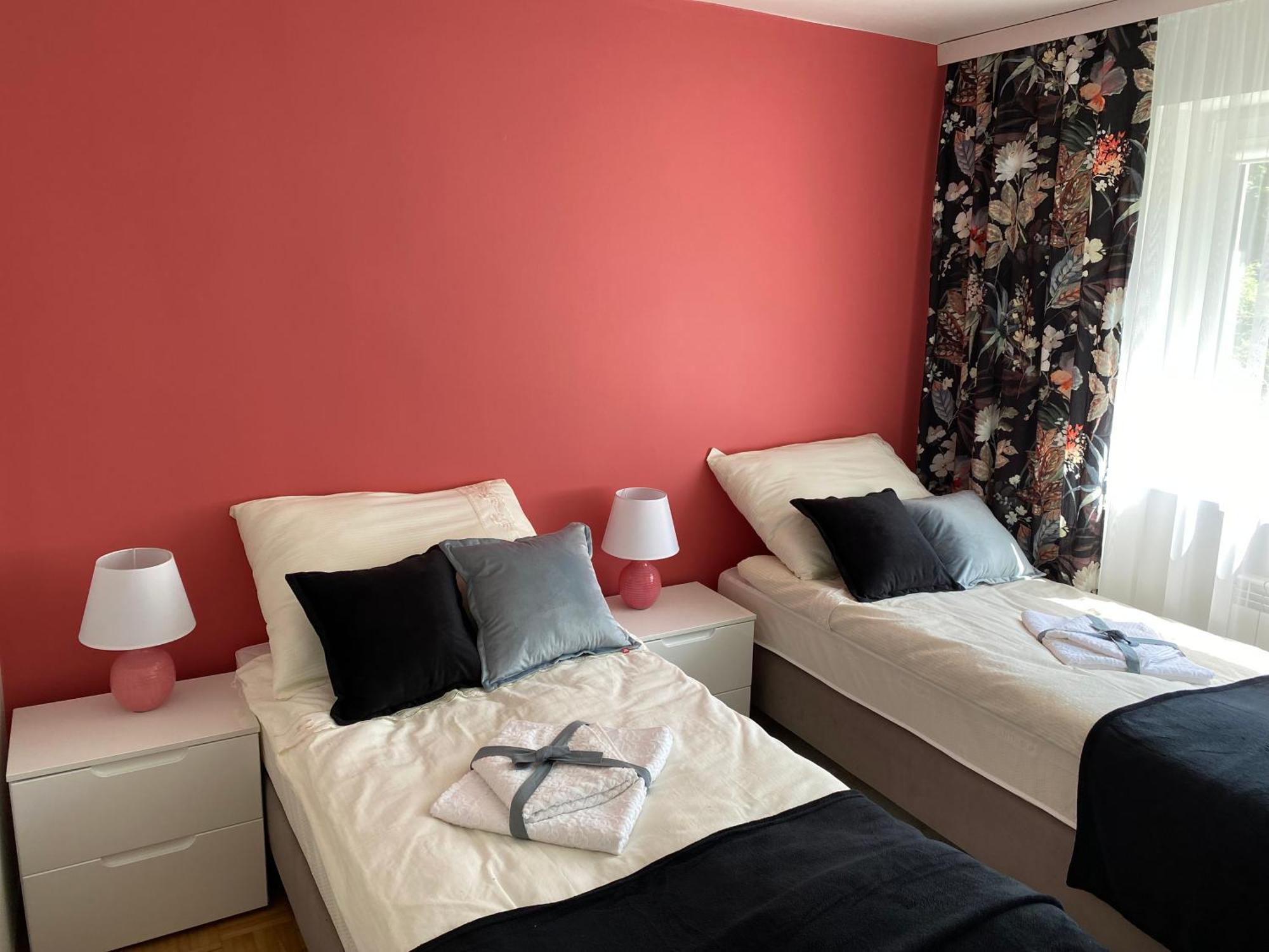 Przytulny Dom Pod Jabloniami Przy Targach Kielce Villa Dış mekan fotoğraf