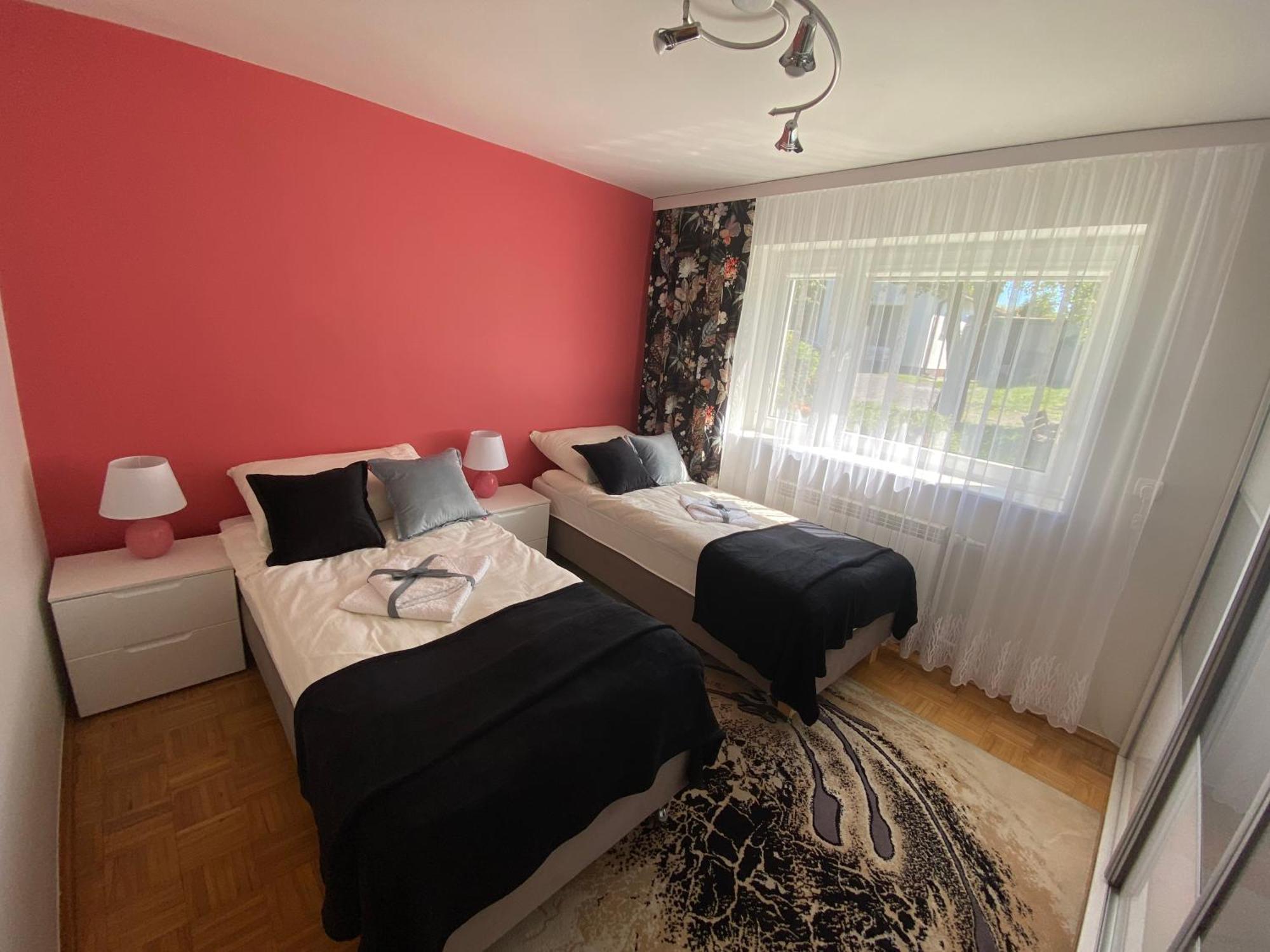 Przytulny Dom Pod Jabloniami Przy Targach Kielce Villa Dış mekan fotoğraf