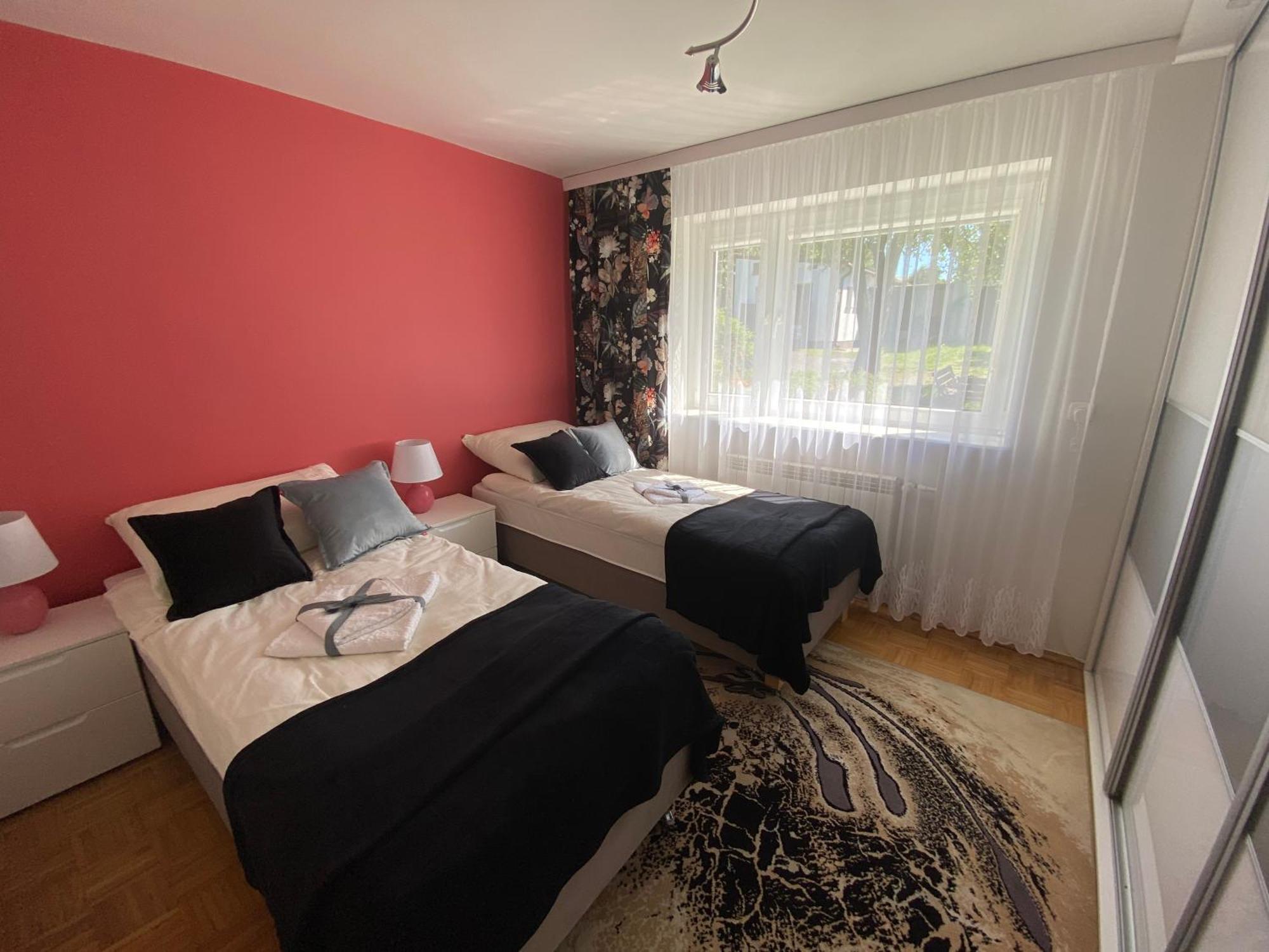 Przytulny Dom Pod Jabloniami Przy Targach Kielce Villa Dış mekan fotoğraf
